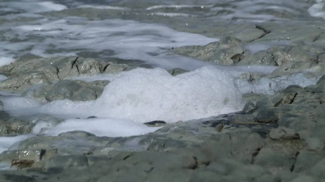 Burdur Gölü Köpük Köpük Oldu! İşte Nedeni 7